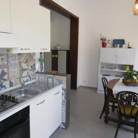 Le Di Tufo- Casa Del Sole Apartment *